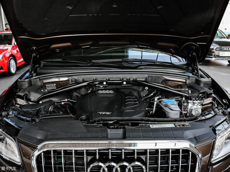 2017?yun)WQ5 40 TFSI (dng)