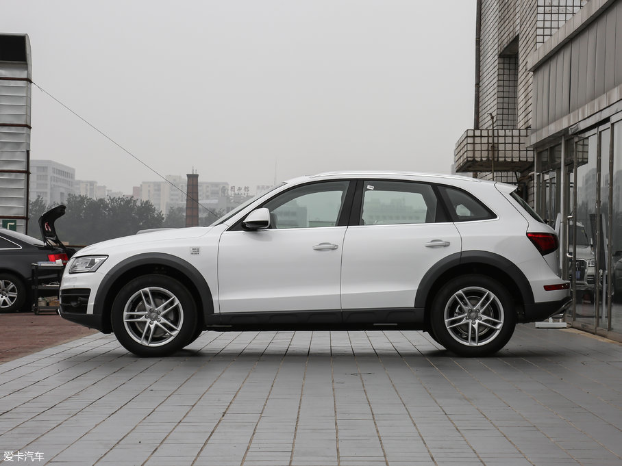 2017WQ5 Plus 40 TFSI g