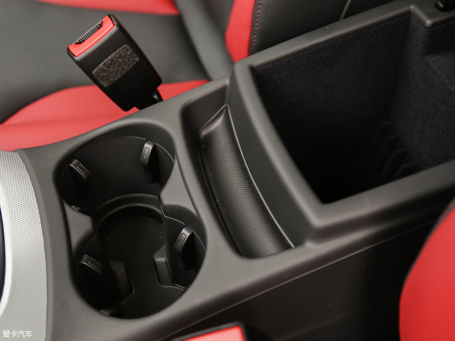 2017?yun)WQ5 Plus 40 TFSI g(sh)