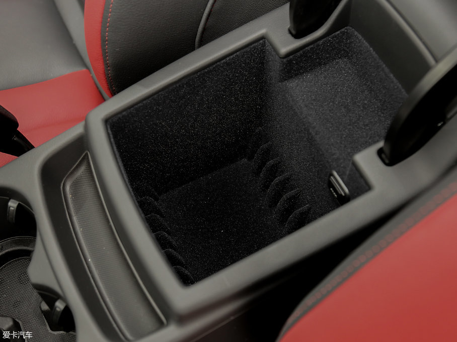 2017WQ5 Plus 40 TFSI g(sh)