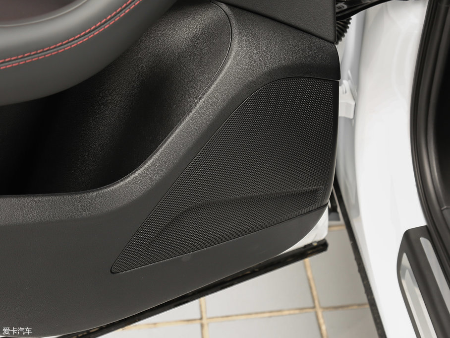 2017WQ5 Plus 40 TFSI g