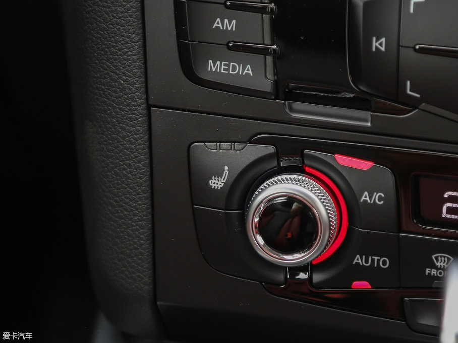 2017?yun)WQ5 Plus 40 TFSI g(sh)