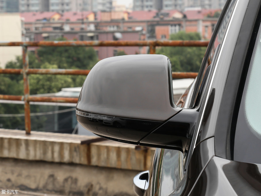 2017WQ5 Plus 40 TFSI g