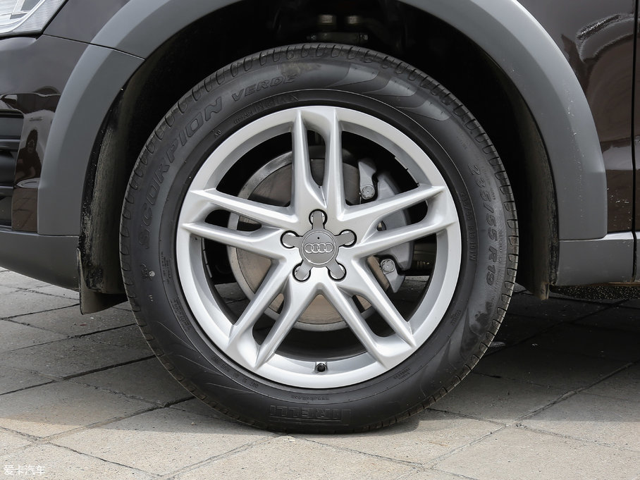 2017WQ5 Plus 40 TFSI g