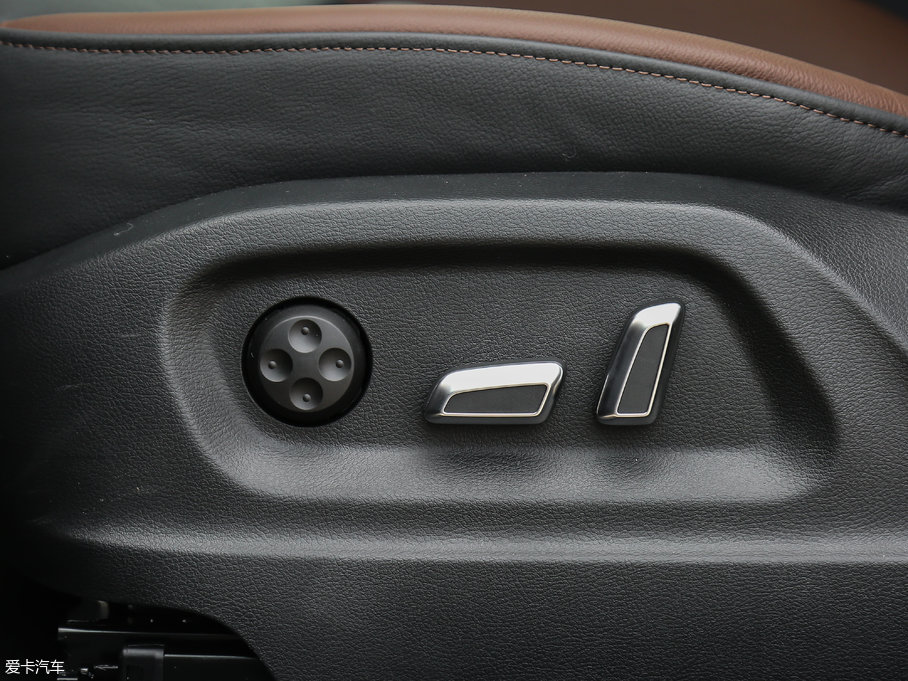 2017WQ5 Plus 40 TFSI g