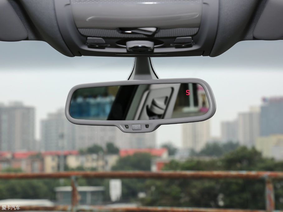 2017WQ5 Plus 40 TFSI g