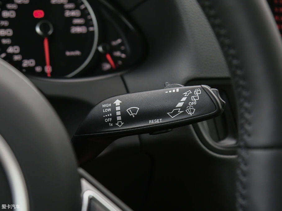 2017WQ5 Plus 40 TFSI g(sh)