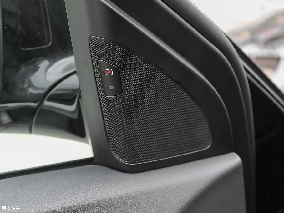 2017WQ5 Plus 40 TFSI g(sh)