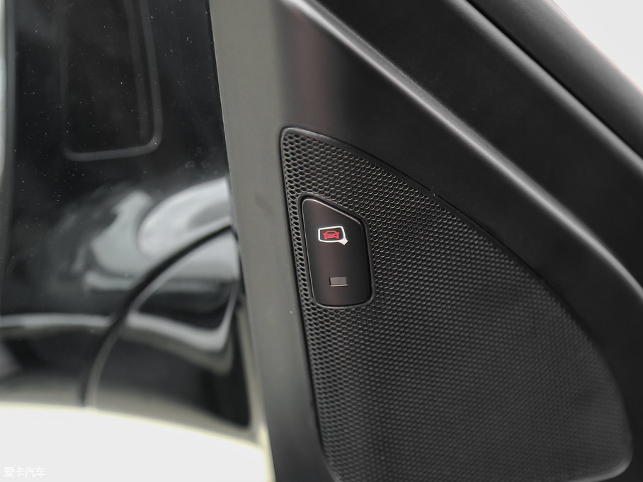 2017?yun)WQ5 Plus 40 TFSI g(sh)