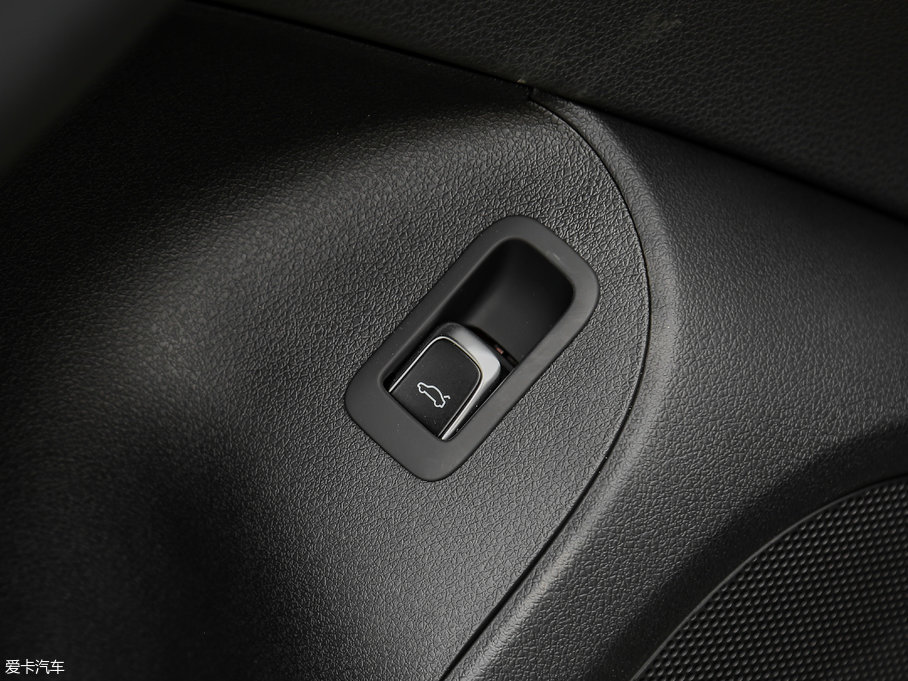 2017?yun)WQ5 Plus 40 TFSI g(sh)