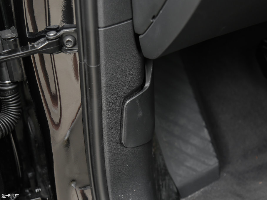 2017WQ5 Plus 40 TFSI g