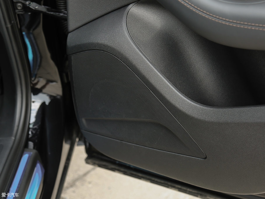 2017WQ5 Plus 40 TFSI g