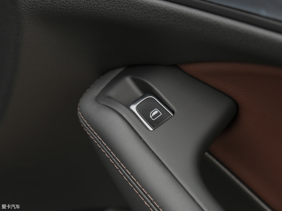 2017WQ5 Plus 40 TFSI g(sh)