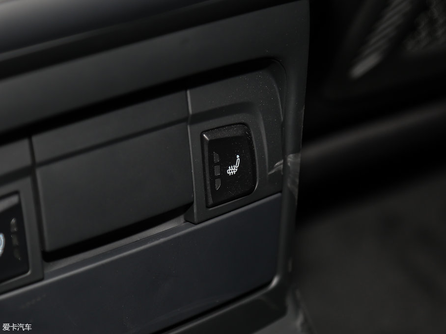 2017WQ5 Plus 40 TFSI A