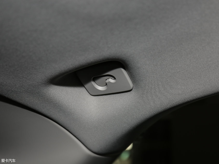 2017?yun)WQ5 Plus 40 TFSI A