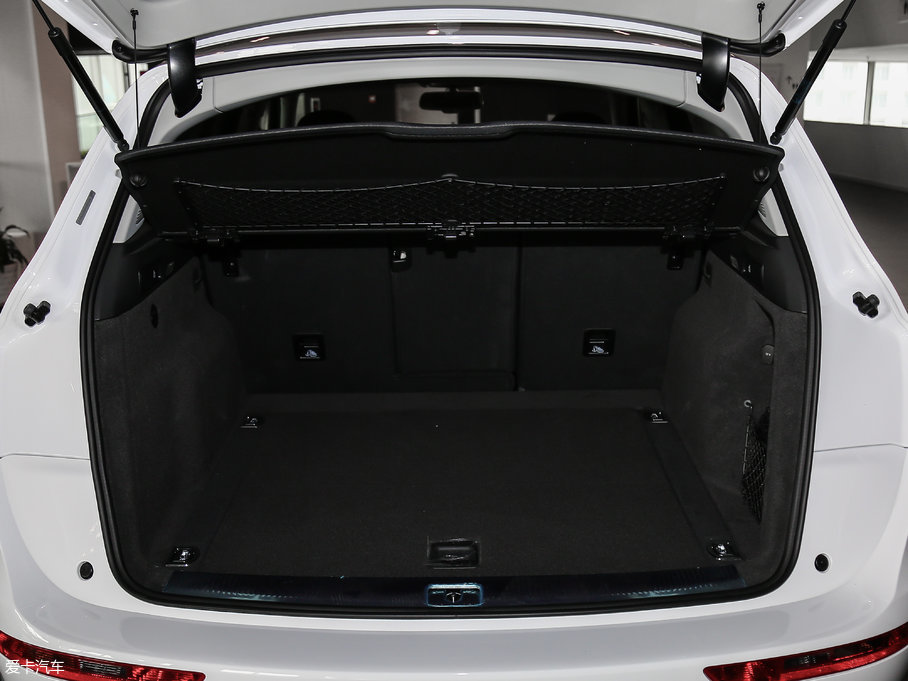 2017WQ5 Plus 40 TFSI A