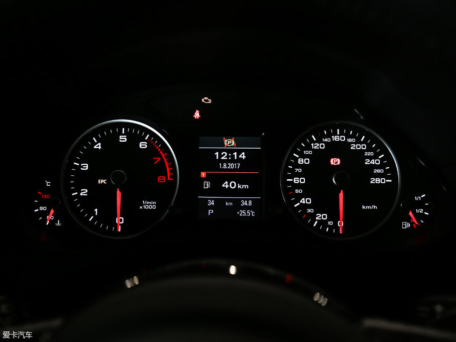 2017?yun)WQ5 Plus 40 TFSI A