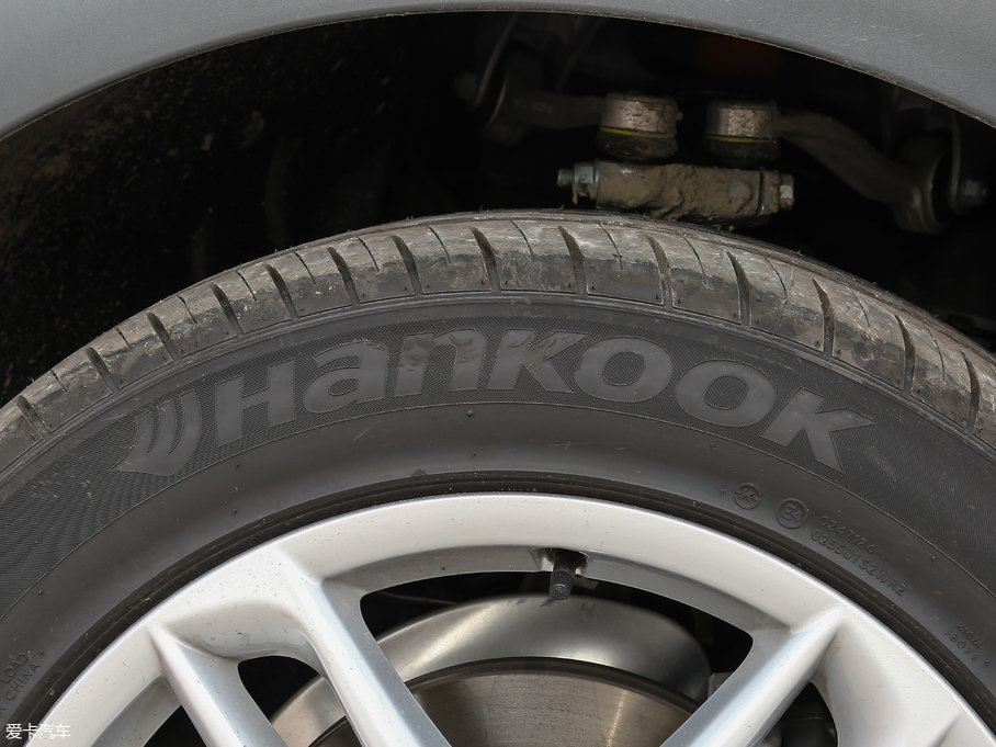 2017?yun)WQ5 Plus 40 TFSI m