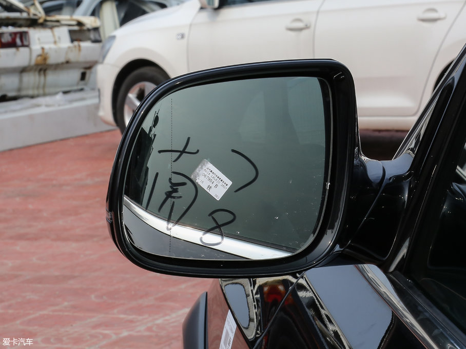 2017WQ5 Plus 40 TFSI m