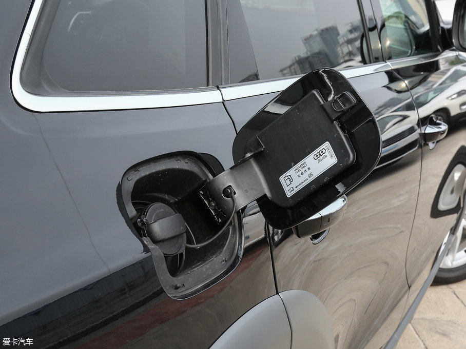 2017WQ5 Plus 40 TFSI m