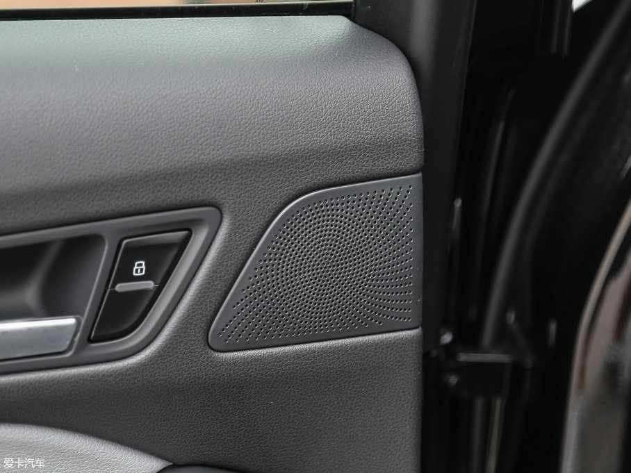 2017WQ5 Plus 40 TFSI m