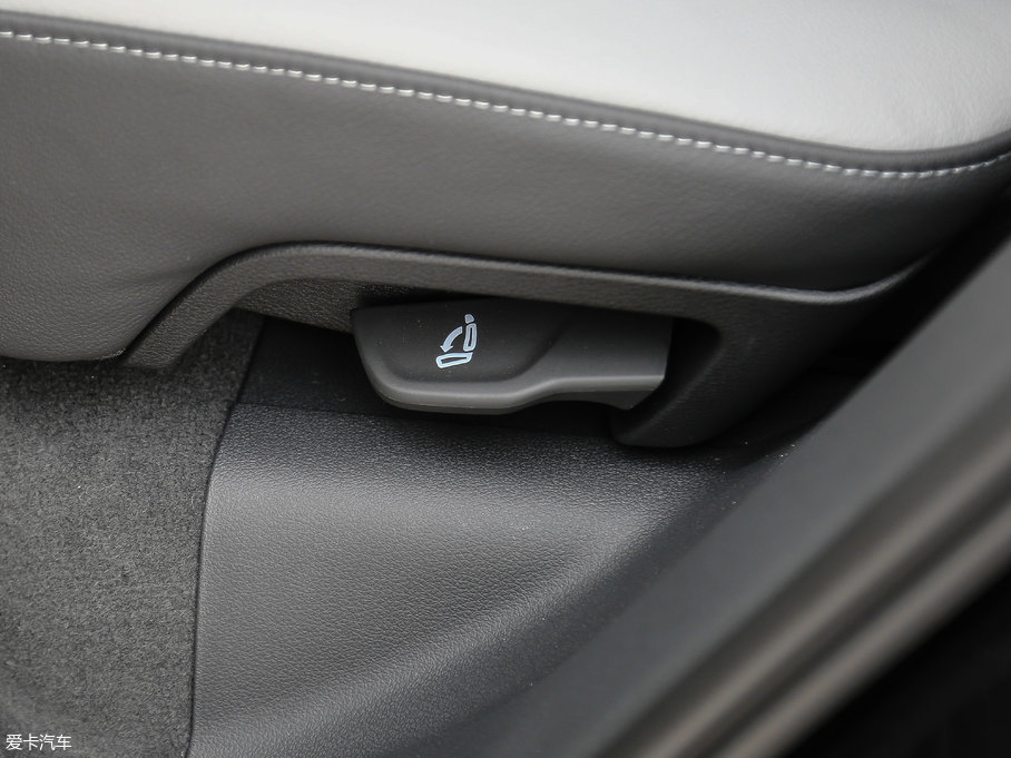 2017WQ5 Plus 40 TFSI m