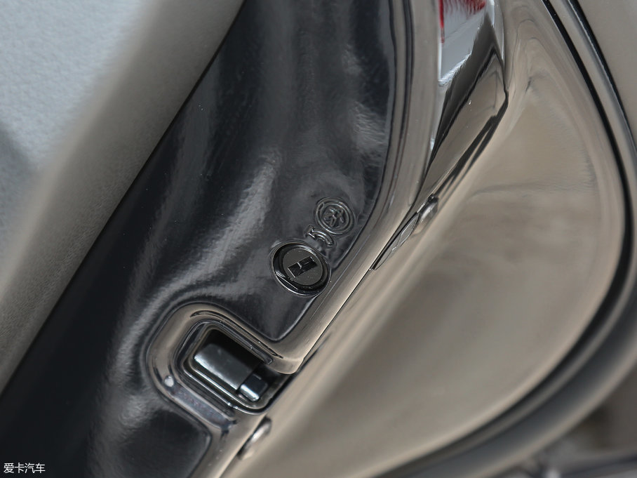 2017WQ5 Plus 40 TFSI m