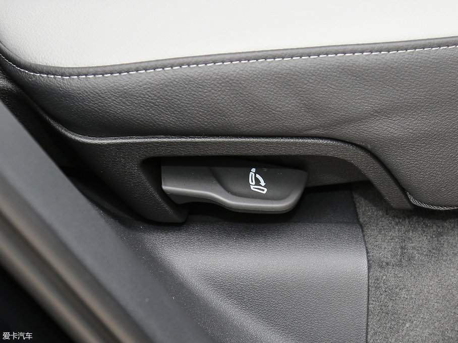 2017WQ5 Plus 40 TFSI m