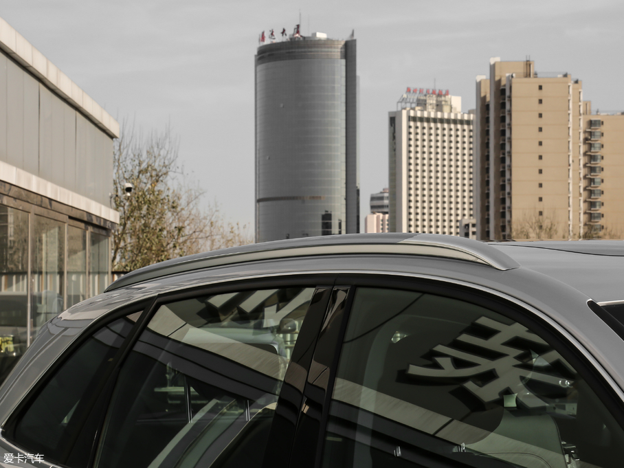 2017WQ5 Plus 40 TFSI Mȡ