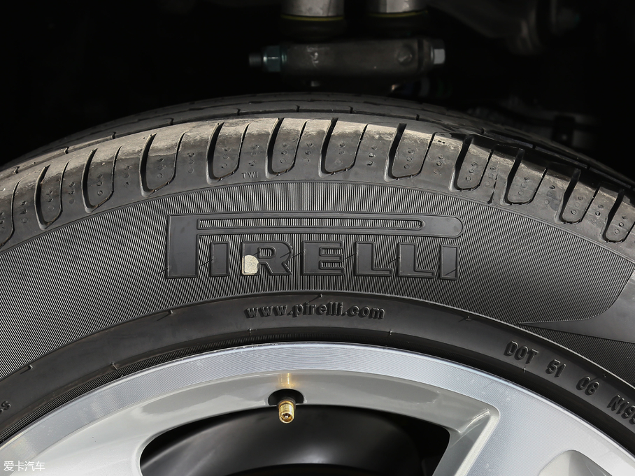 2017WQ5 Plus 40 TFSI Mȡ