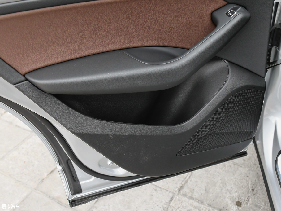 2017?yun)WQ5 Plus 40 TFSI M(jn)ȡ