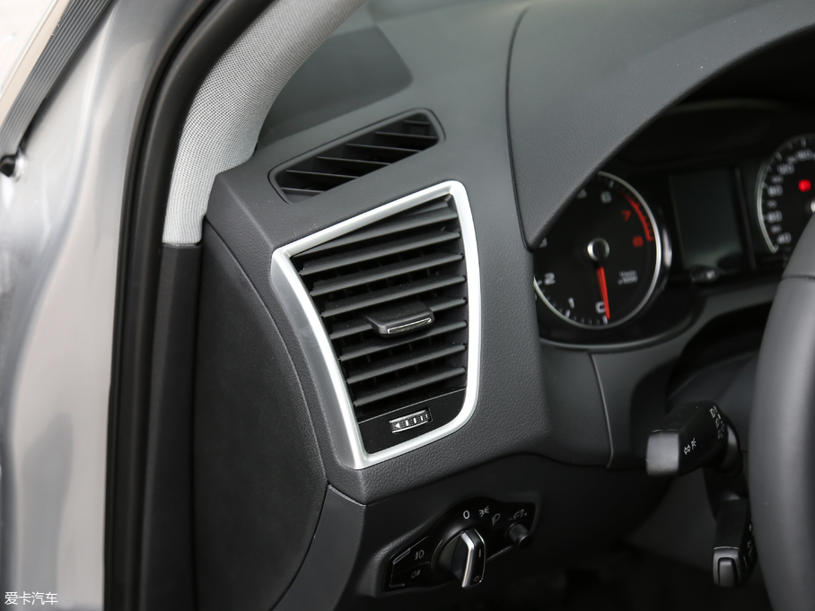 2017WQ5 Plus 40 TFSI Mȡ