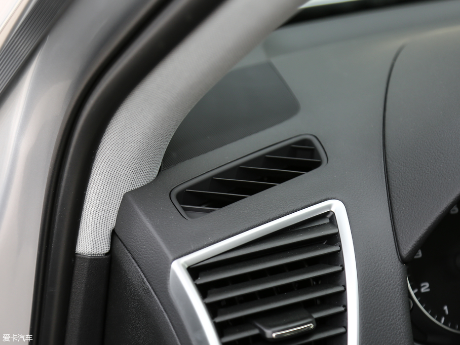 2017WQ5 Plus 40 TFSI Mȡ