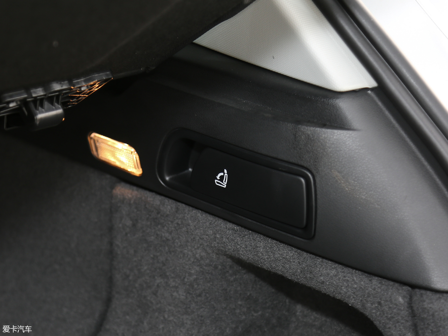 2017WQ5 Plus 40 TFSI Mȡ