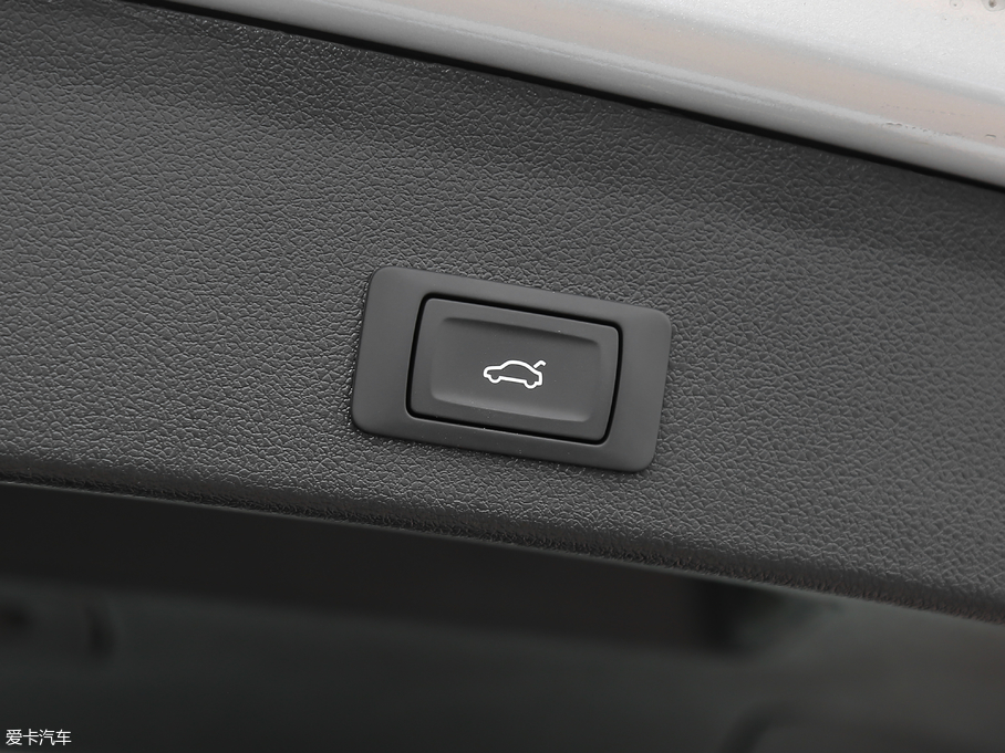 2017WQ5 Plus 40 TFSI Mȡ