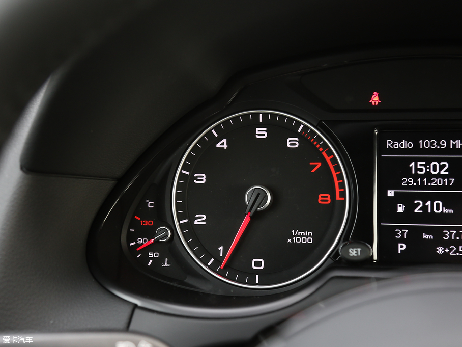 2017WQ5 Plus 40 TFSI Mȡ