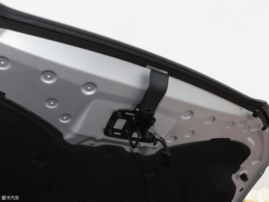 2017WQ5 Plus 40 TFSI Mȡ