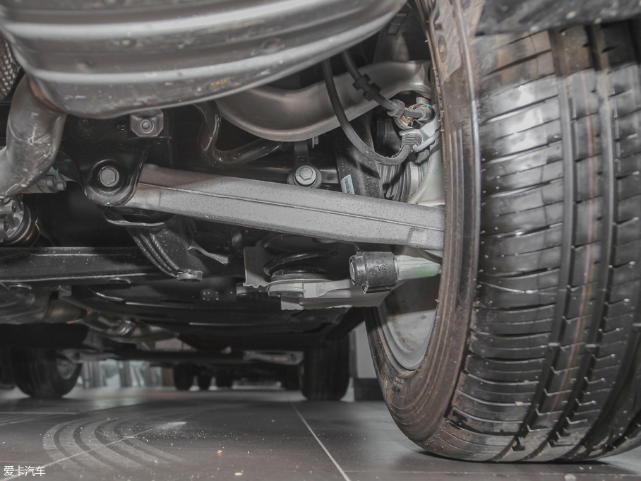 2017WQ5 Plus 40 TFSI Mȡ