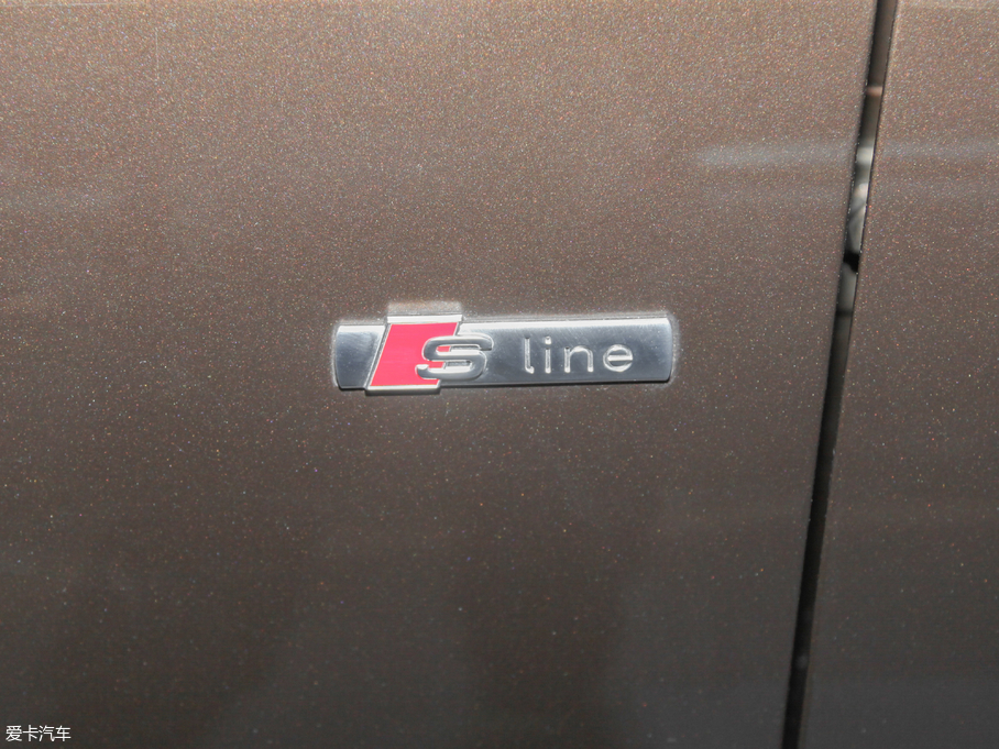 2017WQ5 Plus 40 TFSI Mȡ