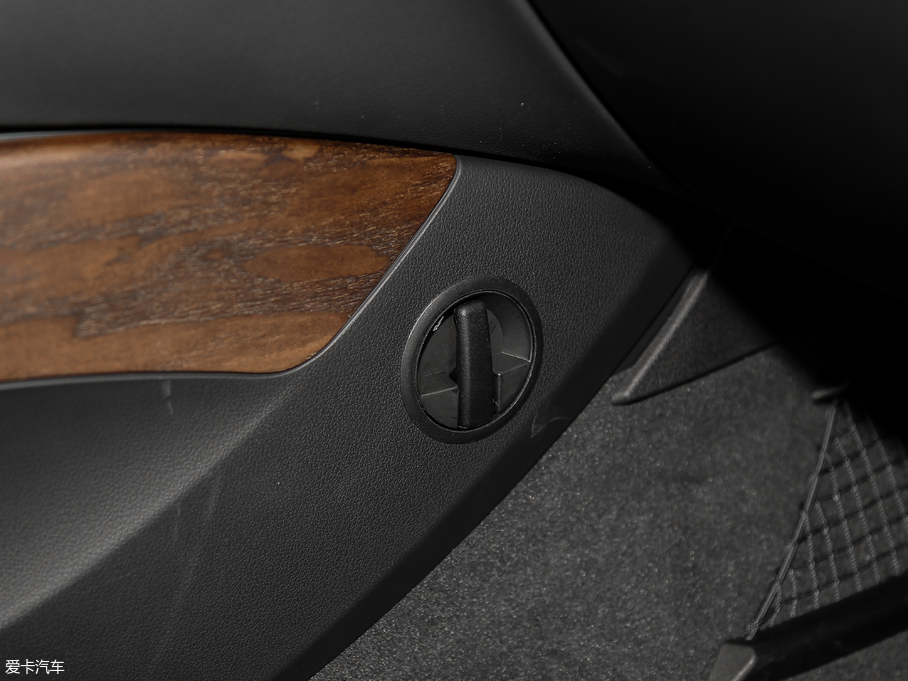 2017WQ5 Plus 40 TFSI m