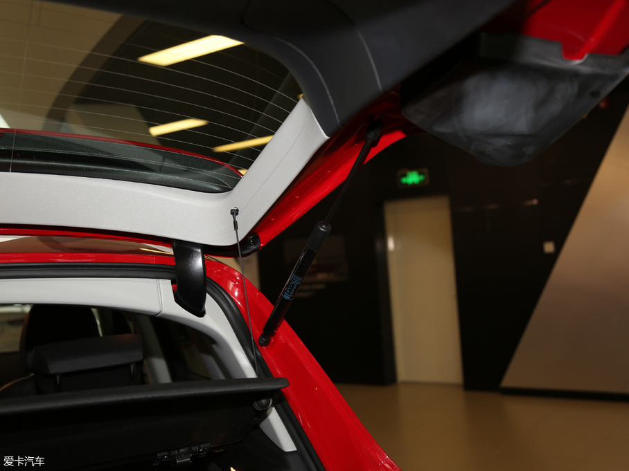 2017?yun)WQ5 40 TFSI g(sh)