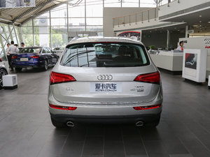 2017款40 TFSI 进取型 正后	
