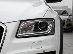 2017款Plus 40 TFSI 技术型 大灯