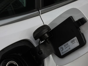 2017Plus 40 TFSI g ^