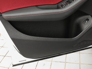 2017Plus 40 TFSI g ǰTg