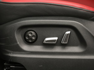 2017Plus 40 TFSI g {{