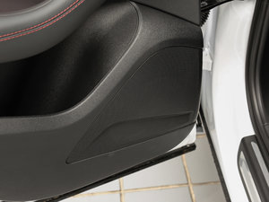 2017Plus 40 TFSI g g