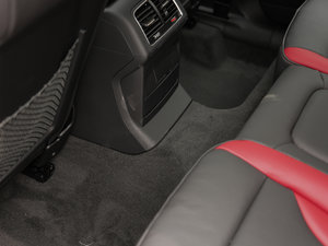 2017Plus 40 TFSI g g