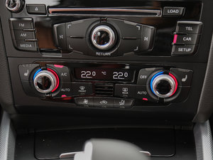 2017Plus 40 TFSI g {{