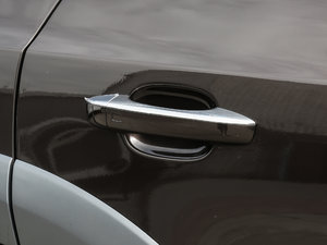 2017Plus 40 TFSI g ^